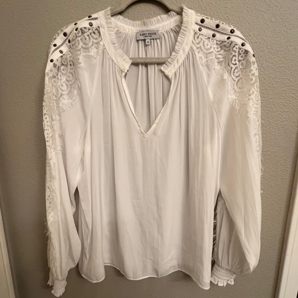 Ramy Brook NWOT White Lace Studded Long Sleeve Blouse Split V-Neck. Medium